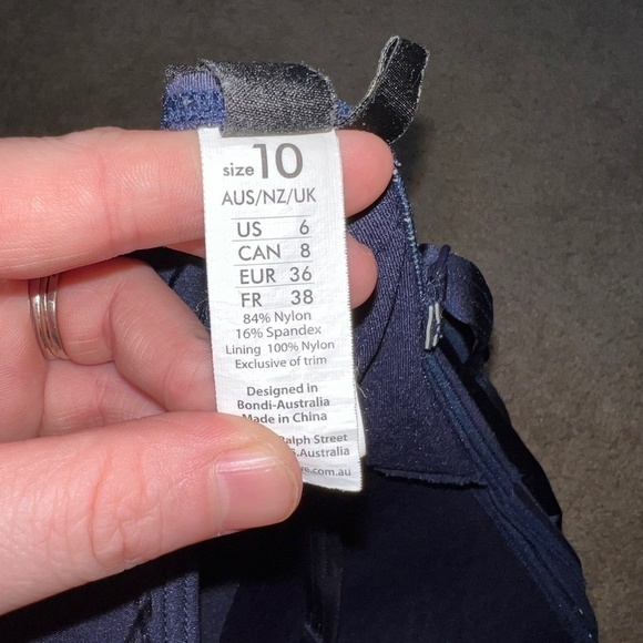 Bondeye Swim Navy Blue Eco Essentials Twist Front Multifit One Piece Size 6 - Picture 7 of 8